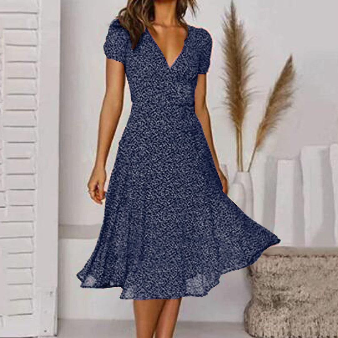 Abito a Linea con Scollo a V e Gonna Fluida | Perfetto per l'Autunno