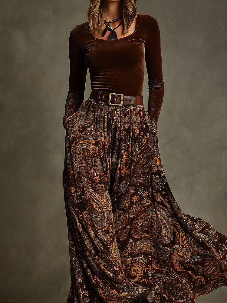Set top in velluto elasticizzato vintage e gonna maxi paisley con cintura