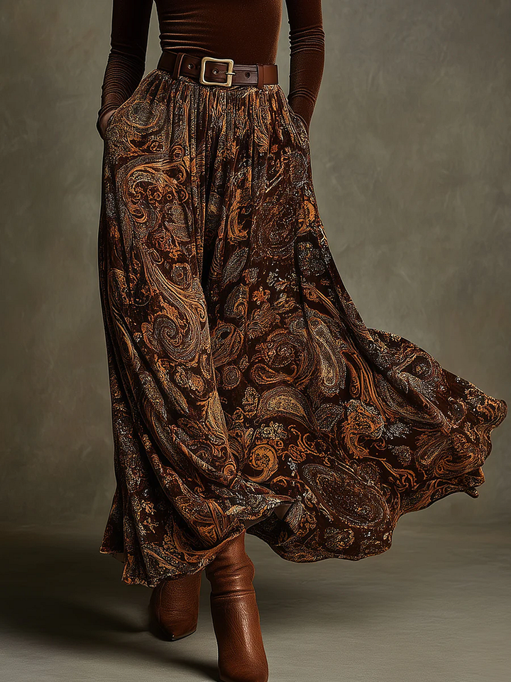 Set top in velluto elasticizzato vintage e gonna maxi paisley con cintura