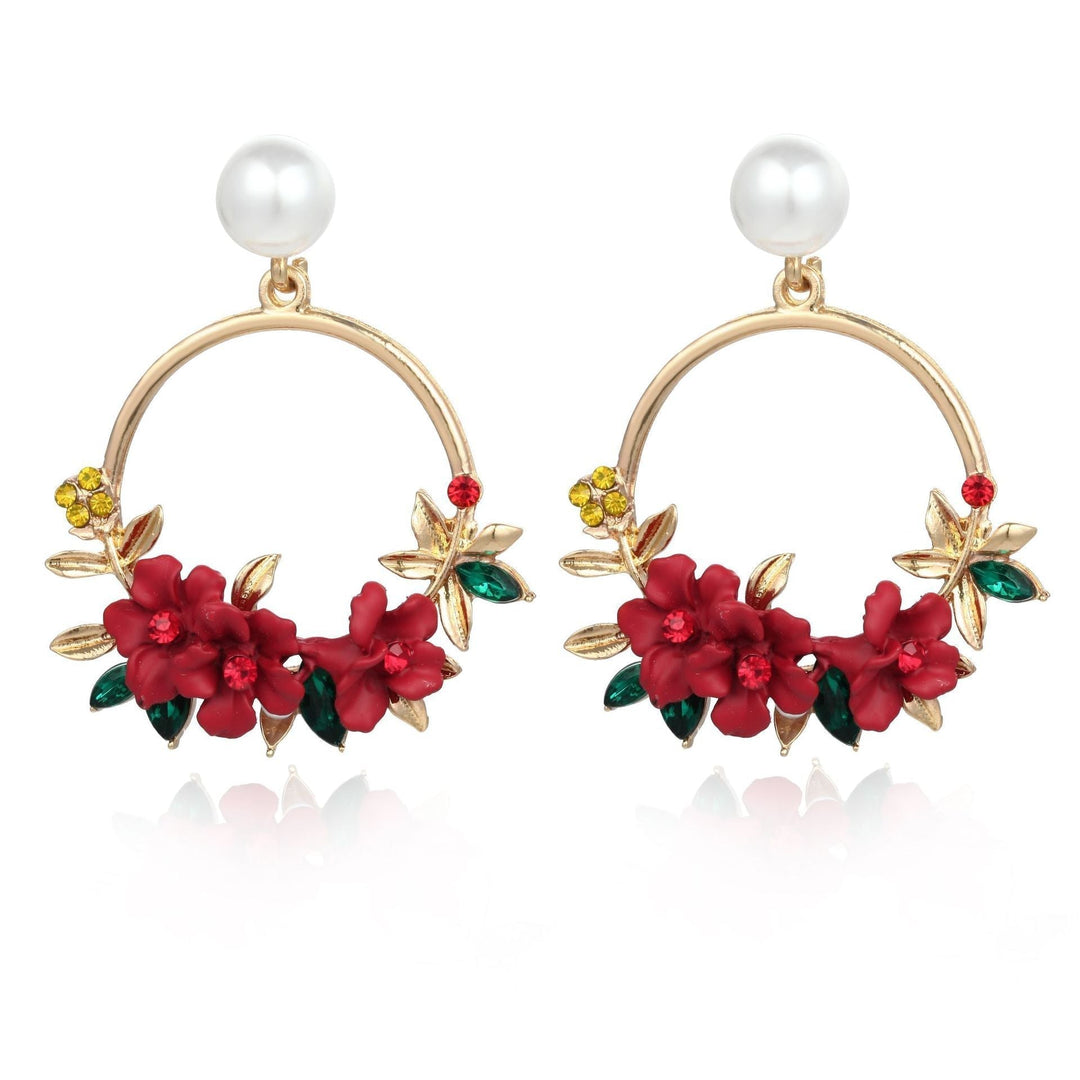Orecchini Eleganti in Oro con Fiori e Perle
