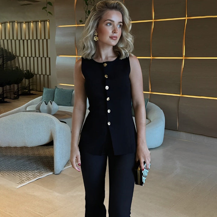 Grier – Top Peplum Senza Maniche con Bottoni