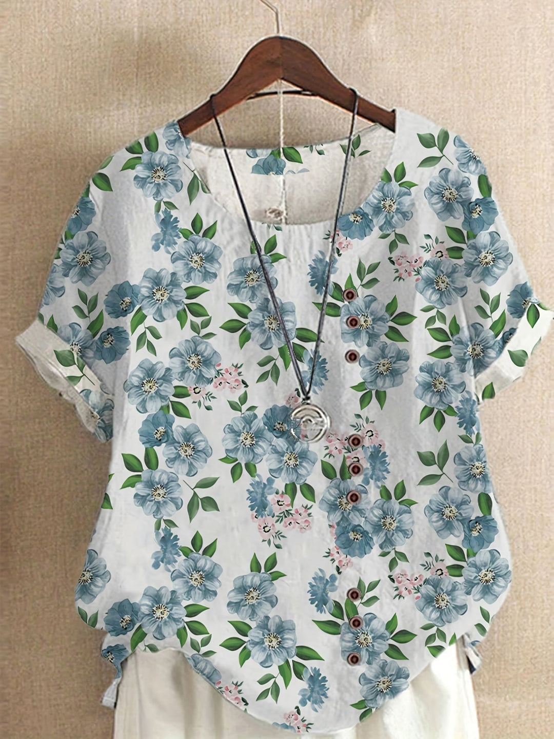 Sienna – Blusa con Dettaglio di Bottoni Floreali