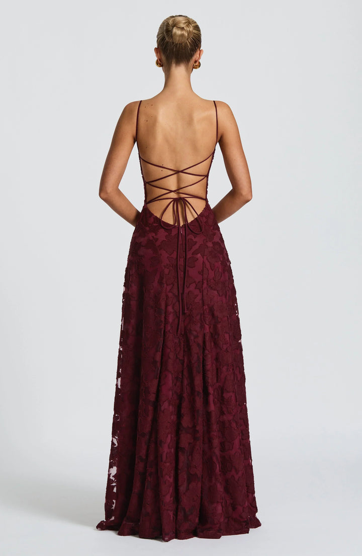 Rubí | Abito lungo elegante in pizzo floreale