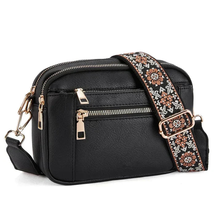 Nylah Crossbody con Cinghie Colorate