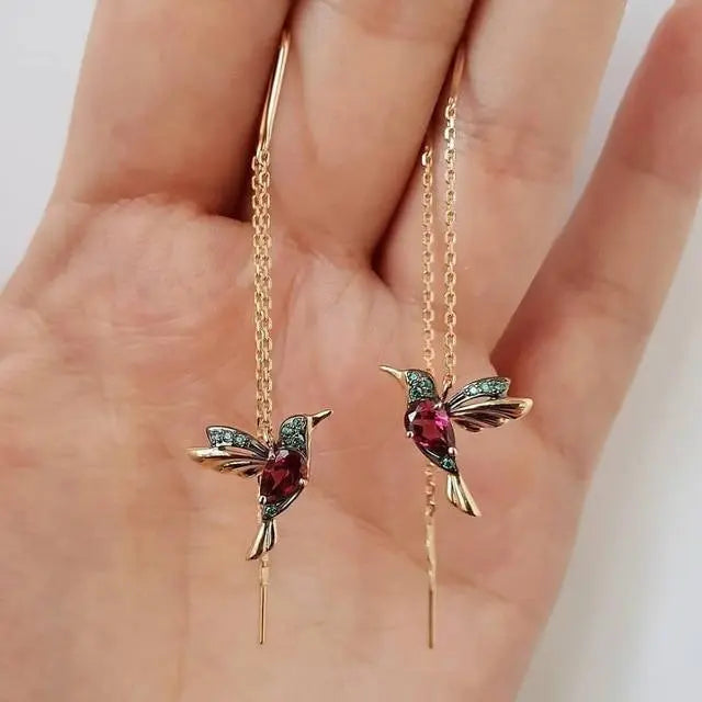 Orecchini Threader in Oro con Colibrì e Cristalli