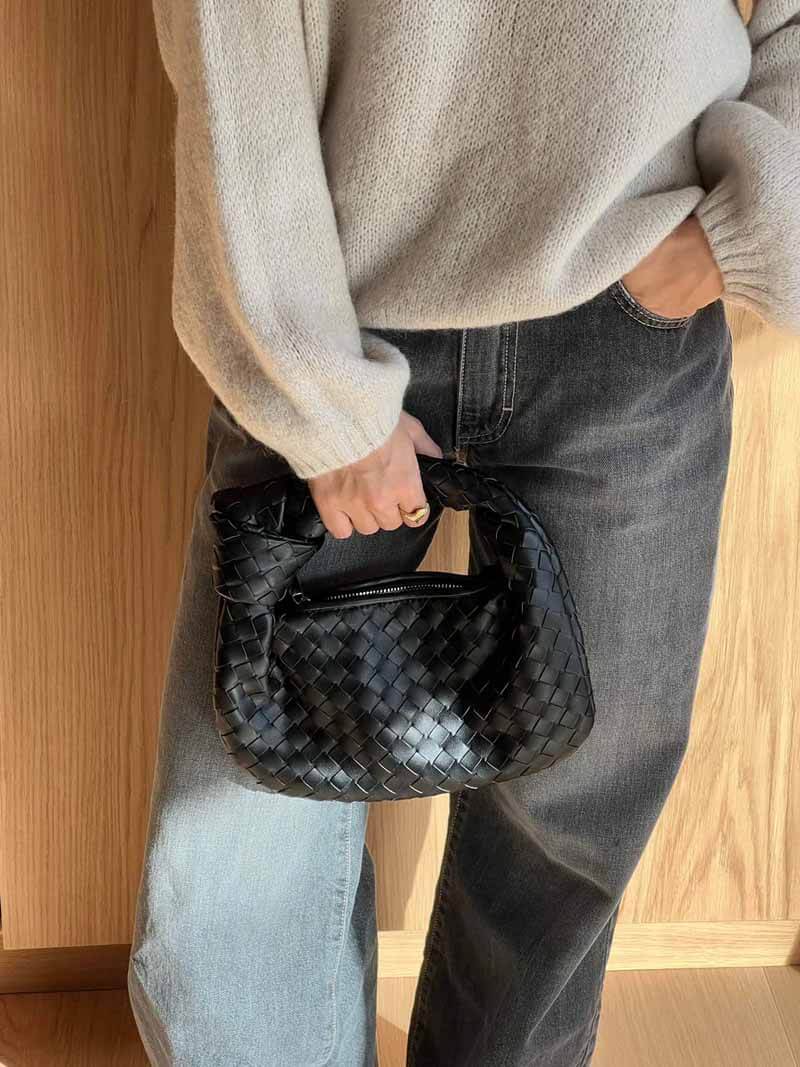 Borsa a Mano Woven da Donna con Manico Annodato e Forma Curva