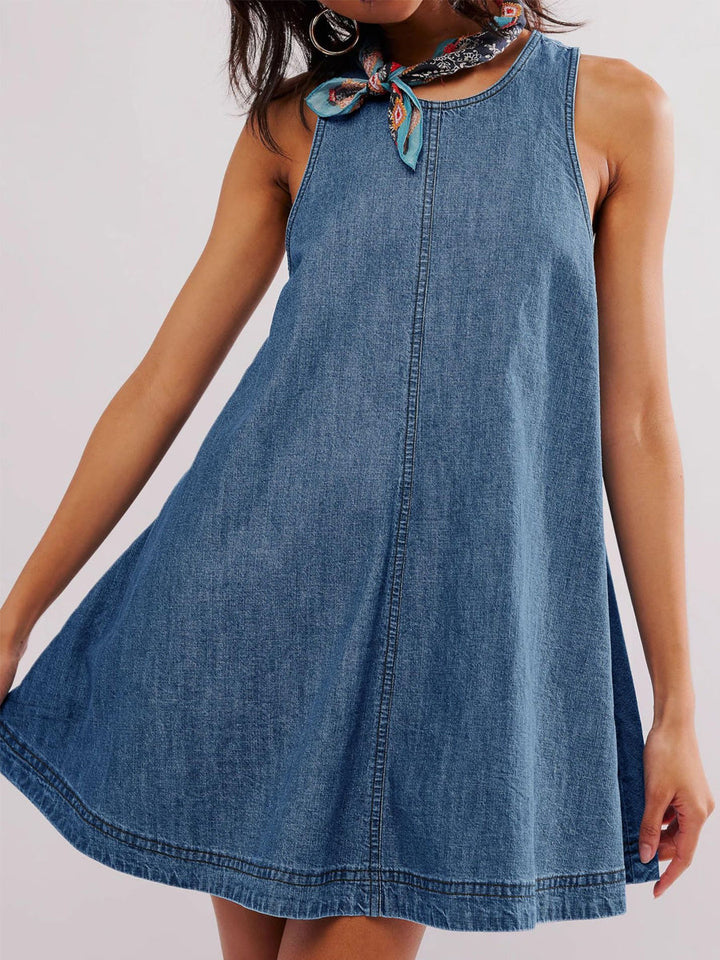 Nancy | Vestito Mini in Jeans Senza Maniche e Schiena Scoperta